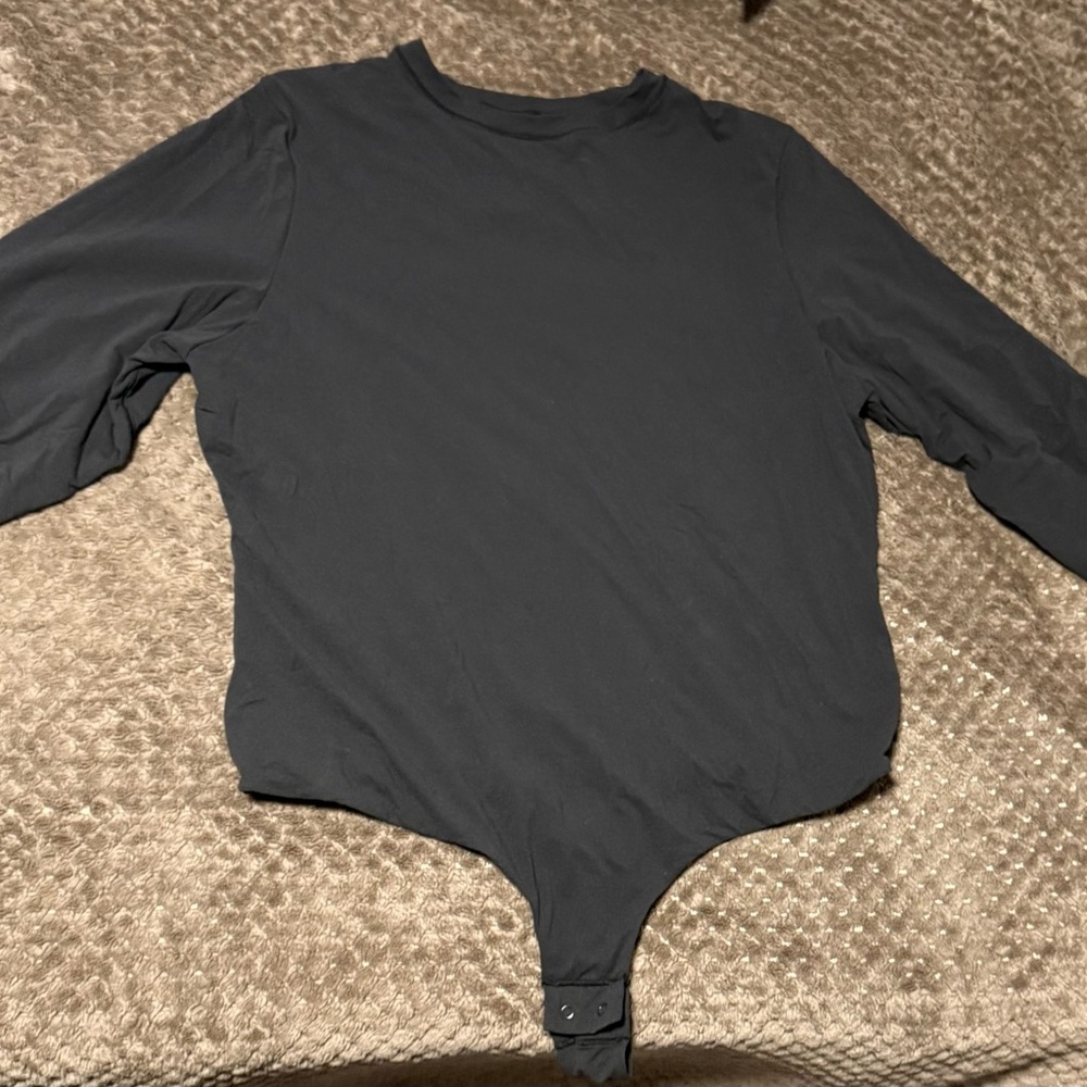 Fits Everybody SKIMS long sleeve bodysuit